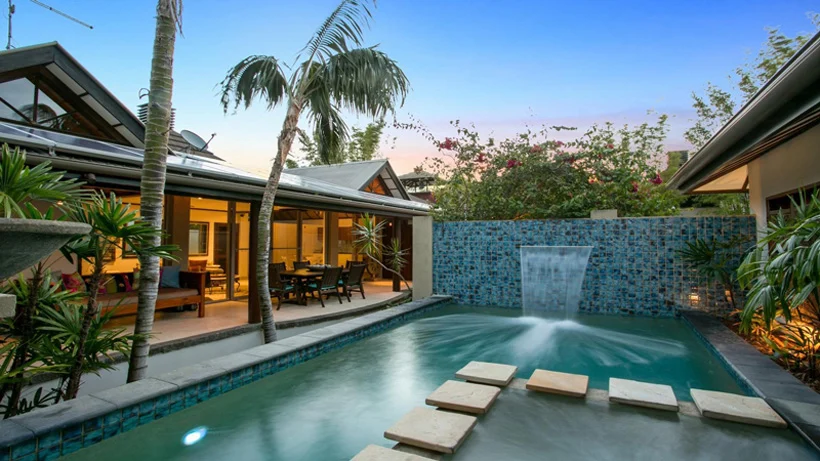 Villas of Byron — villas-3a