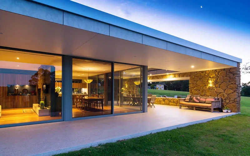 Contemporary Byron Bay residence at dusk